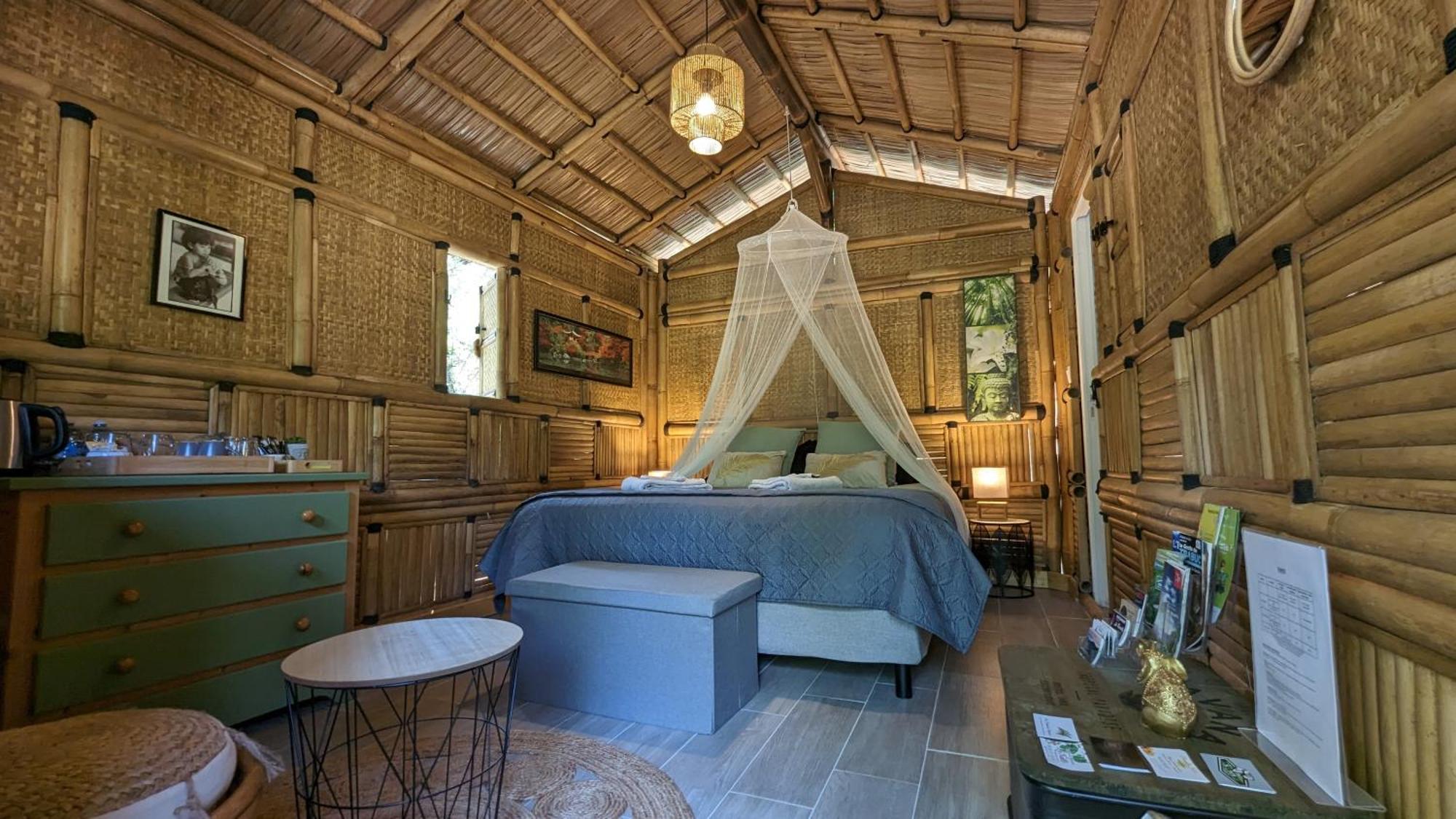 Suite Bambou Bien-Etre A Bali - Le Soleil Des Cevennes Сен-Жан-дю-Гар Экстерьер фото